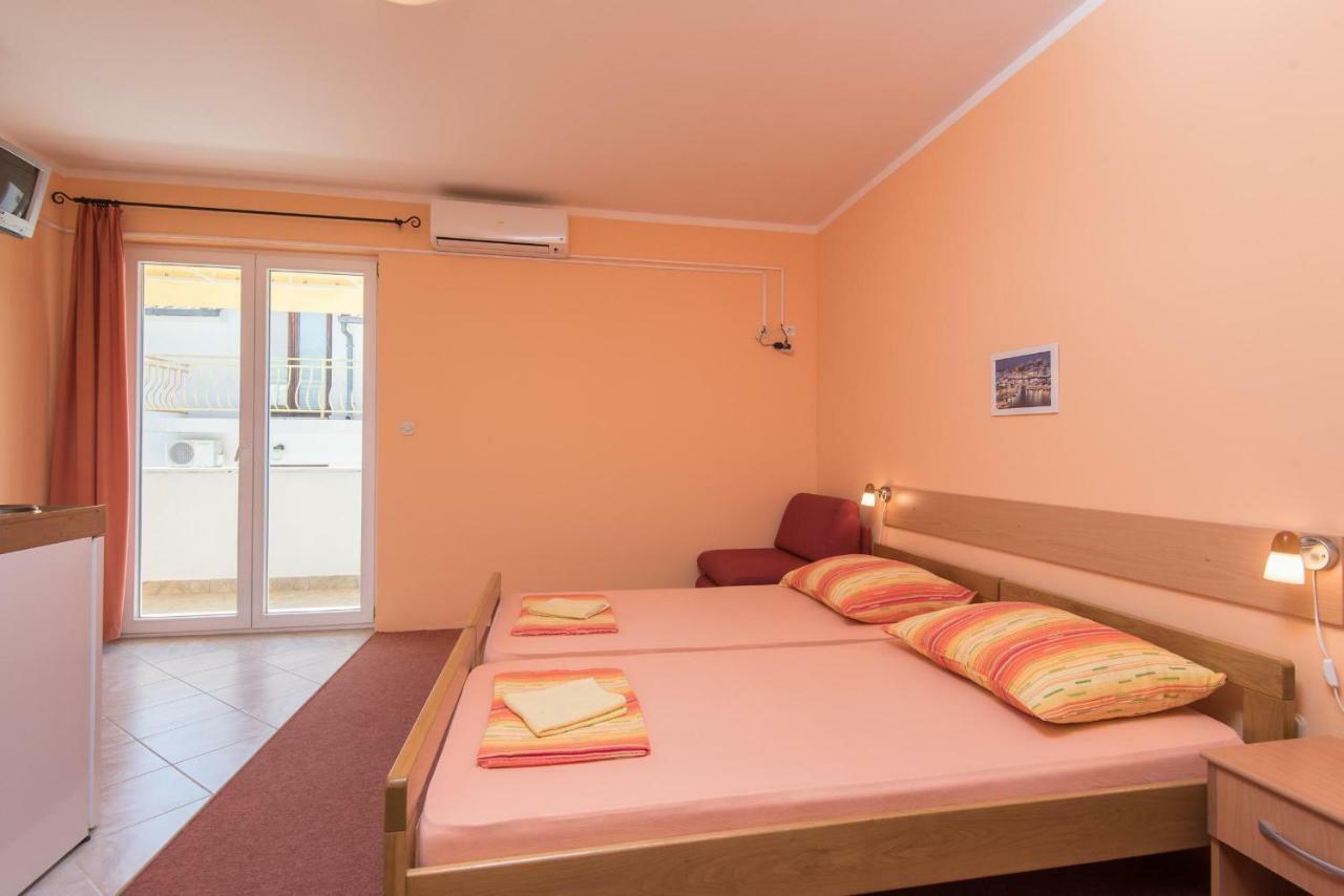 Apartmani Villa Lidija Оребич Екстер'єр фото