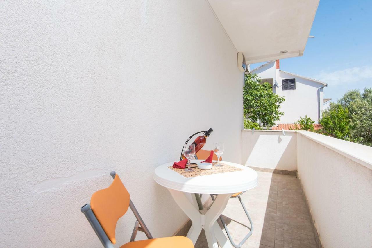 Apartmani Villa Lidija Оребич Екстер'єр фото