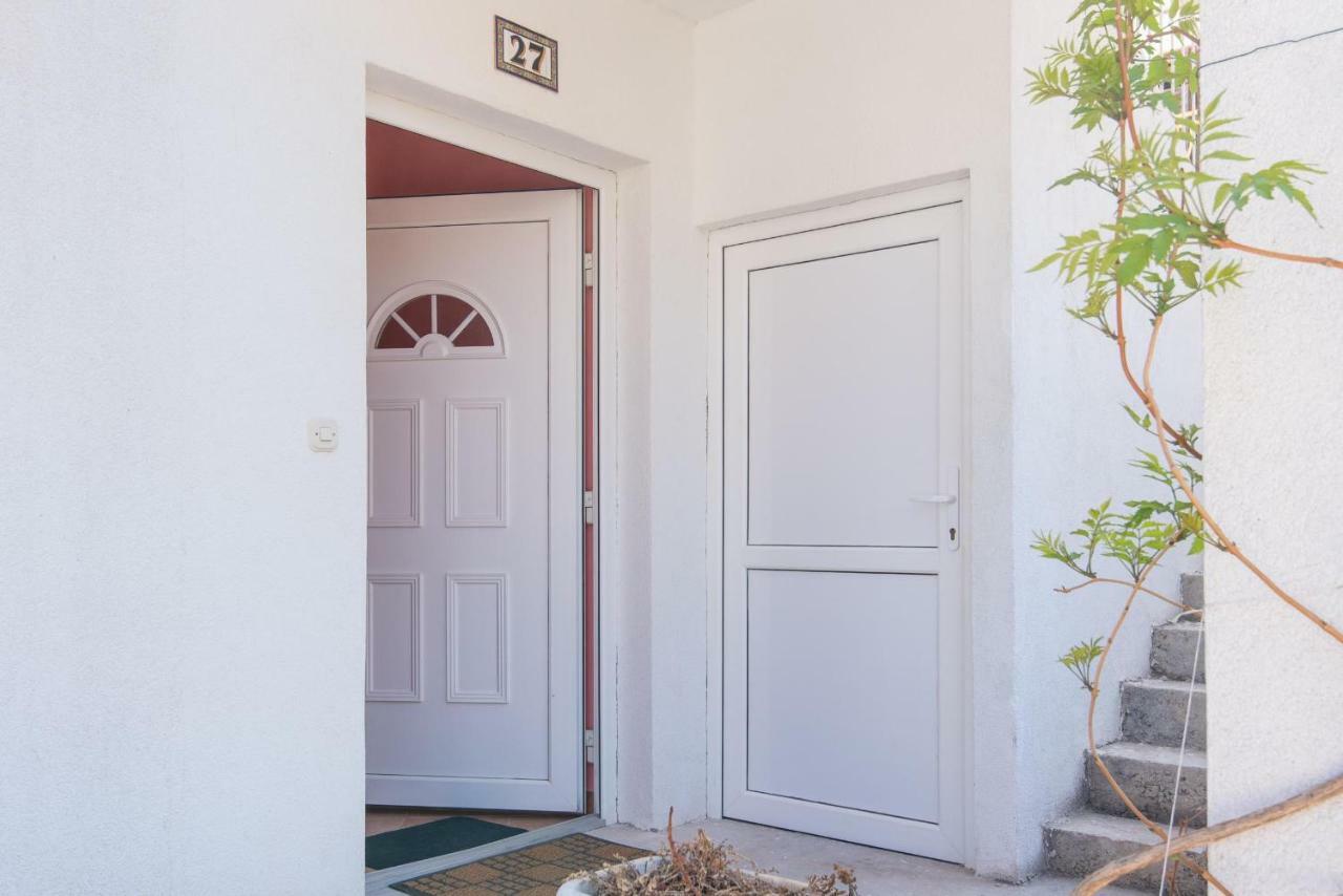 Apartmani Villa Lidija Оребич Екстер'єр фото